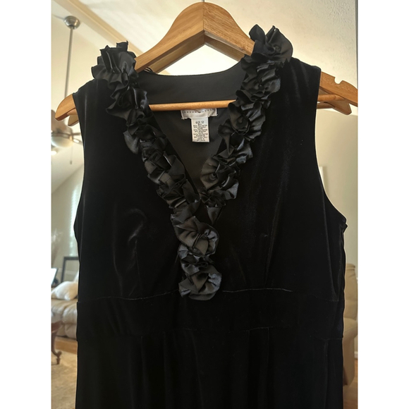 Women's London Style Black Velvet Dress Size 12 - Picture 4 of 5